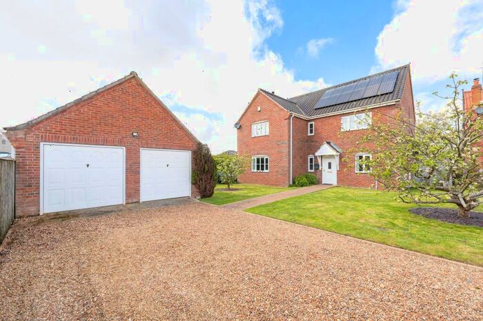 4 Bedroom Detached House For Sale In Woodlands Court, Sparham, NR9