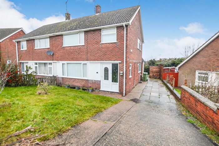 3 Bedroom Semi-Detached House To Rent In Preston Road, Rainworth, Mansfield, NG21