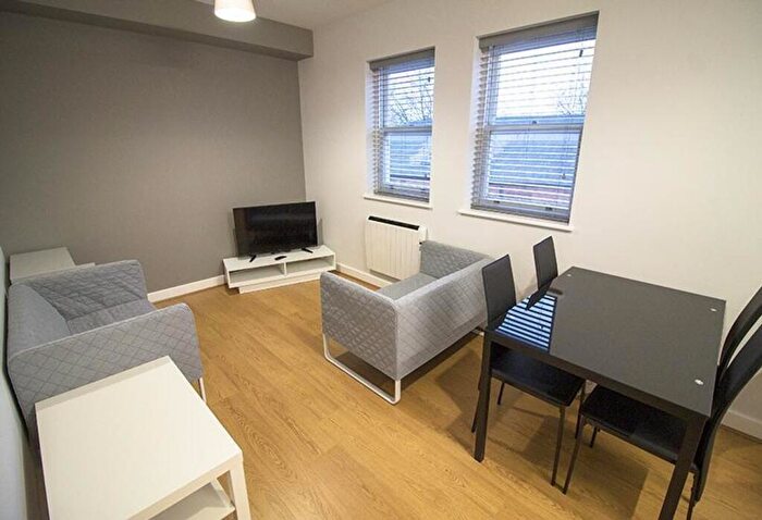 4 Bedroom Flat To Rent In Mansfield Road, Nottingham, NG1