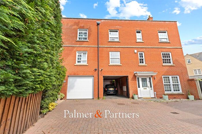 5 Bedroom Semi-Detached House For Sale In Septimus Drive, Highwoods, Colchester, Essex, CO4