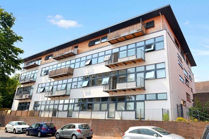 1 Bedroom Flat To Rent In Queen Street, Wellingborough, Northamptonshire, NN8