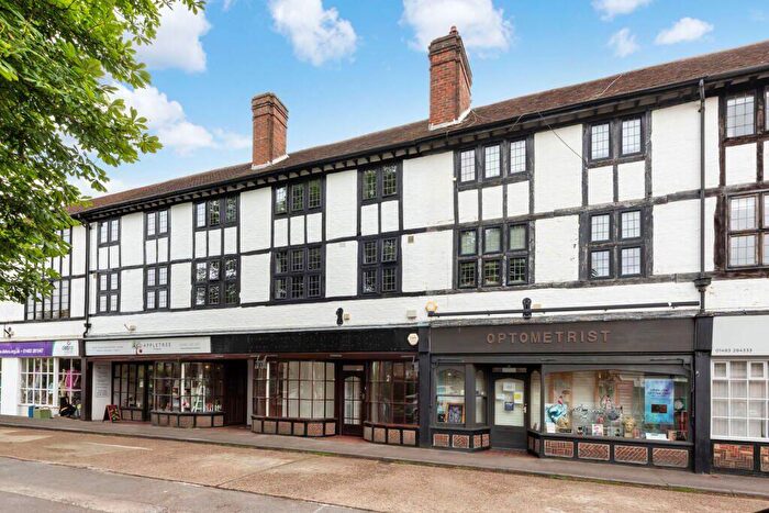 2 Bedroom Apartment For Sale In Bishopsmead Parade, East Horsley, Leatherhead, Surrey, KT24