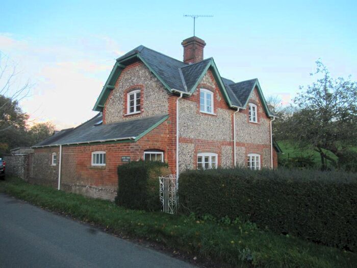 3 Bedroom Cottage To Rent In Livery Road, Winterslow, Salisbury, Wiltshire, SP5