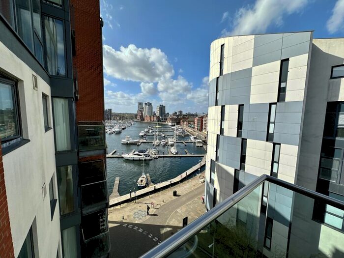 2 Bedroom Apartment For Sale In Neptune Marina, Coprolite Street, Ipswich Waterfront, IP3