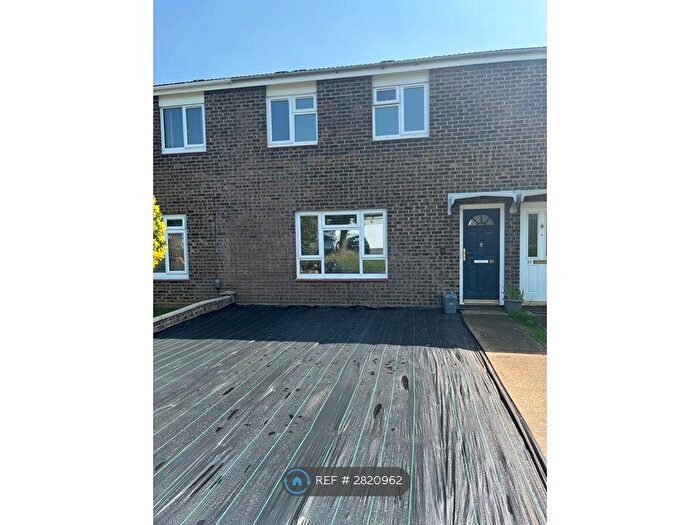 3 Bedroom Terraced House To Rent In Dukes Road, St Neots, PE19