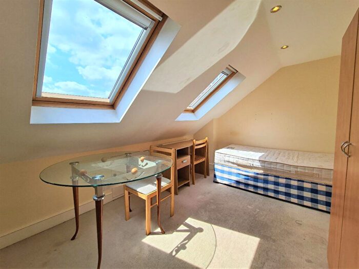 1 Bedroom Semi-Detached House To Rent In Brook Road, London, NW2