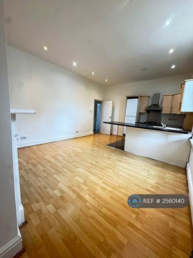 3 Bedroom Flat To Rent In Ribblesdale Road, London, N8