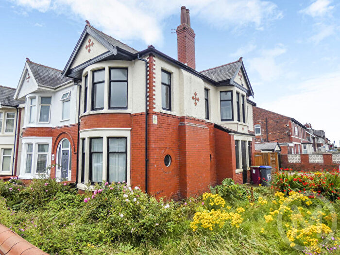 3 Bedroom Semi-Detached House For Sale In Knowle Avenue, Bispham, FY2