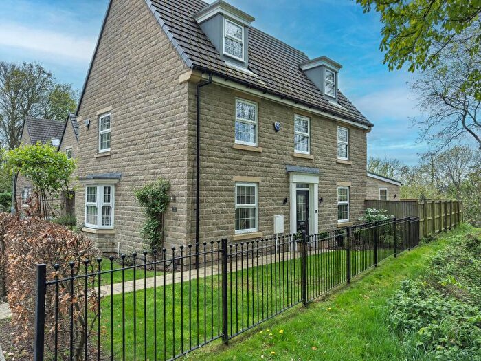 5 Bedroom Detached House For Sale In Bluebell Drive, Wyke, BD12