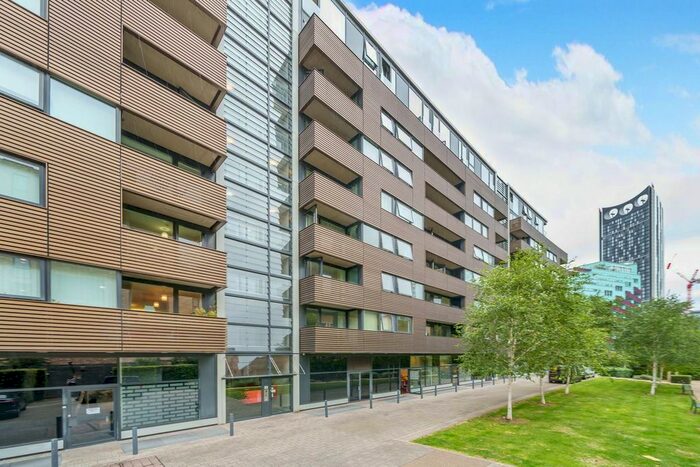 1 Bedroom Flat To Rent In Amelia Street, Elephant And Castle, SE17