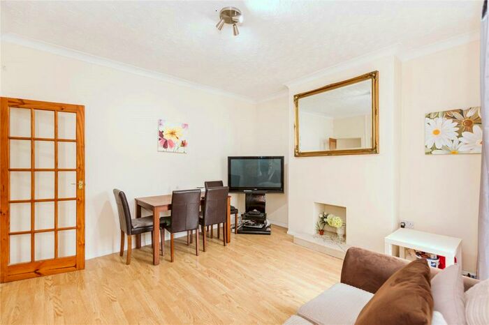 4 Bedroom Terraced House To Rent In Hanham Road, Kingswood, Bristol, BS15