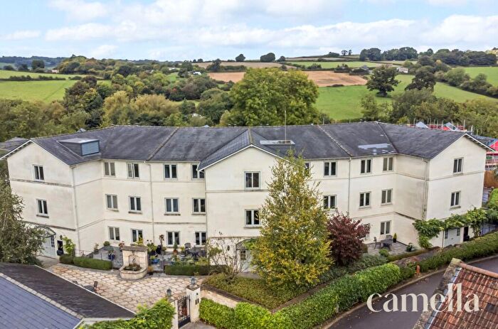 2 Bedroom Apartment For Sale In The Wharf, Box, SN13