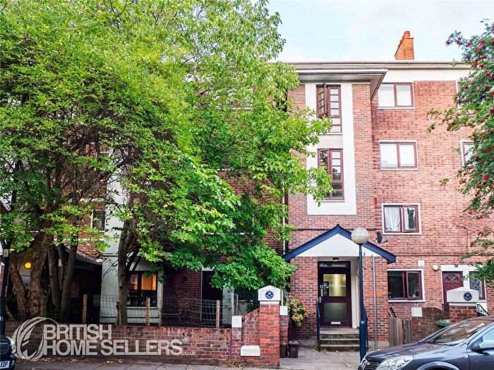 1 Bedroom Flat For Sale In Northampton Street, London, N1