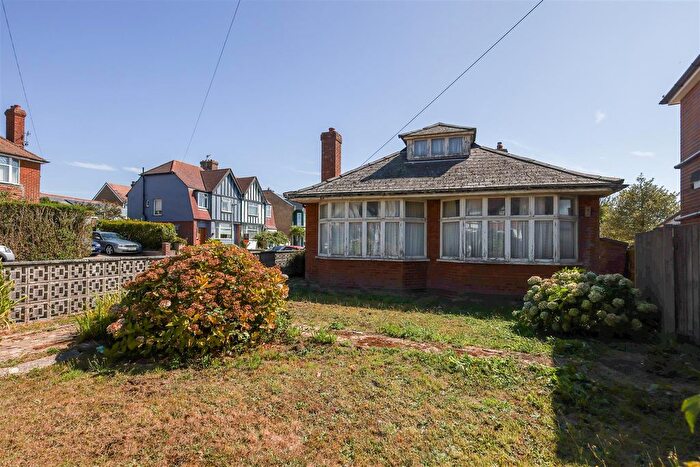 3 Bedroom Detached Bungalow For Sale In Berlin Road, Hastings, TN35