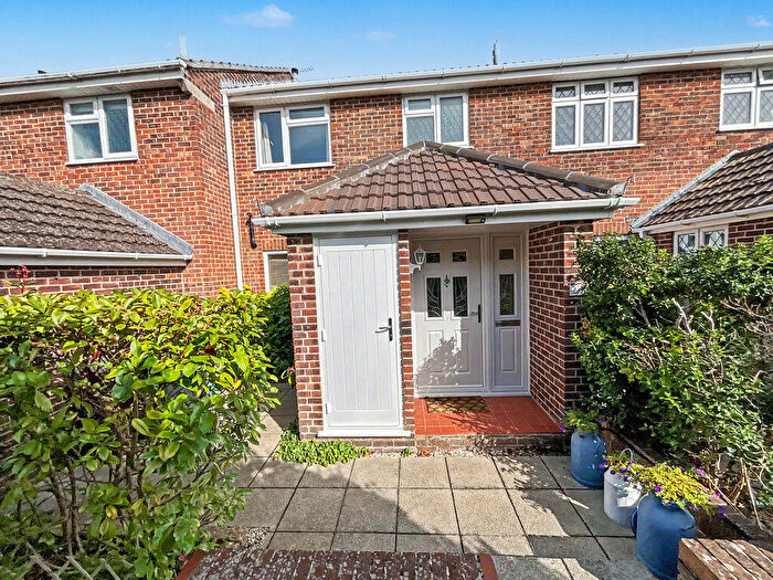 3 Bedroom Terraced House For Sale In Stanpit, Mudeford, BH23