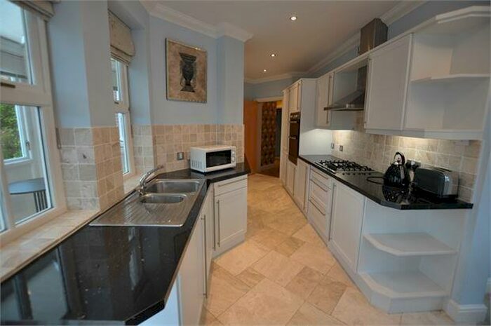2 Bedroom Flat For Sale In Princess Mary Court, Jesmond, Newcastle-upon-Tyne, NE2