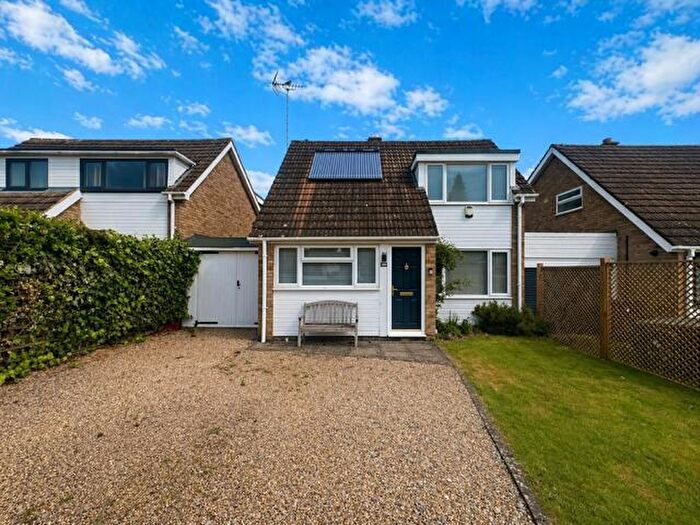 3 Bedroom Link Detached House For Sale In Nicholas Road, Henley-on-Thames, Oxfordshire, RG9