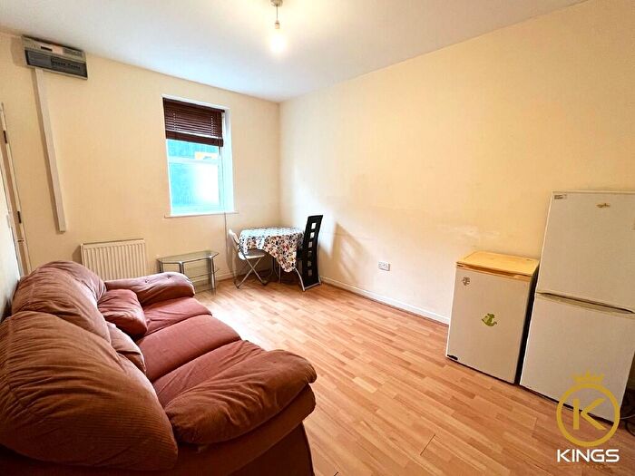 2 Bedroom Flat To Rent In St. James's Road, Southsea, PO5