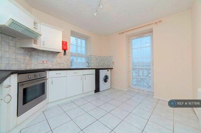 1 Bedroom Flat To Rent In Memorial Avenue, London, E15