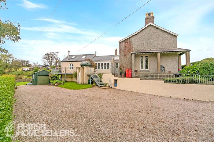 5 Bedroom End Of Terrace House For Sale In Sarn, Pwllheli, Gwynedd, LL53
