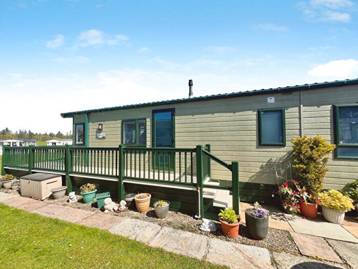 2 Bedroom Park Home For Sale In Lowgate, Hexham, NE46