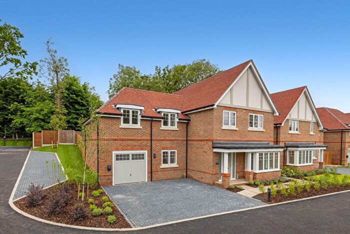 4 Bedroom Detached House For Sale In Herb Grove, Banstead, SM7