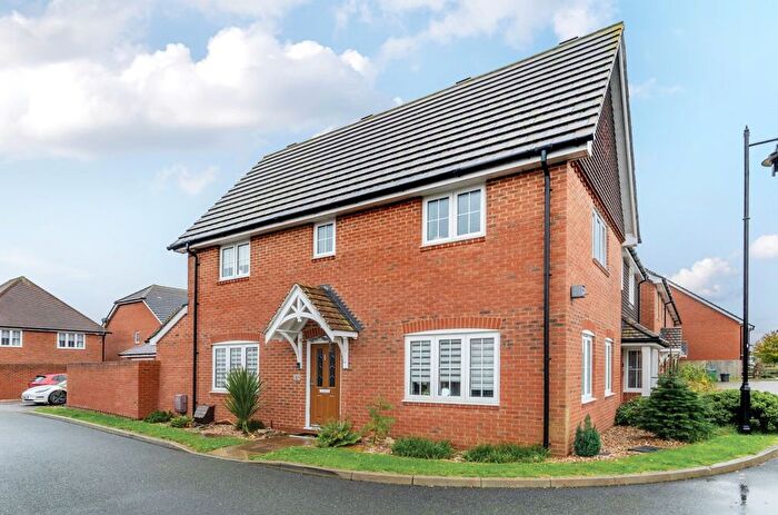 3 Bedroom Semi Detached House For Sale In Crossfields, Bersted Park, PO21