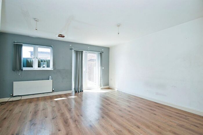 3 Bedroom End Of Terrace House For Sale In Finkle Court, Whittlesey, Peterborough, PE7