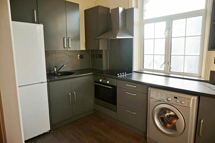 1 Bedroom Flat To Rent In Wanstead, E11