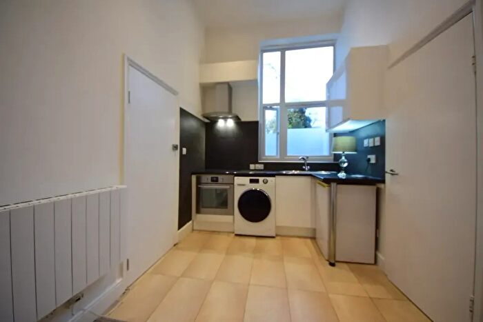 Studio To Rent In Junction Road, Archway, London, N19