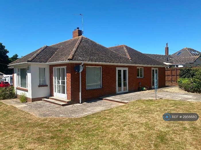 4 Bedroom Bungalow To Rent In Withycombe Park Drive, Exmouth, EX8