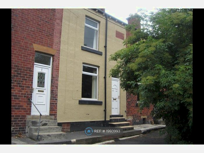 2 Bedroom Terraced House To Rent In Providence Mount, Morley, Leeds, LS27