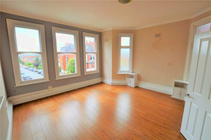 1 Bedroom Apartment To Rent In Bishopsthorpe Road, Sydenham, SE26