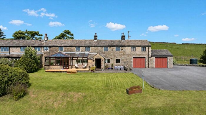 4 Bedroom House For Sale In Cowling, Keighley, North Yorkshire, BD22