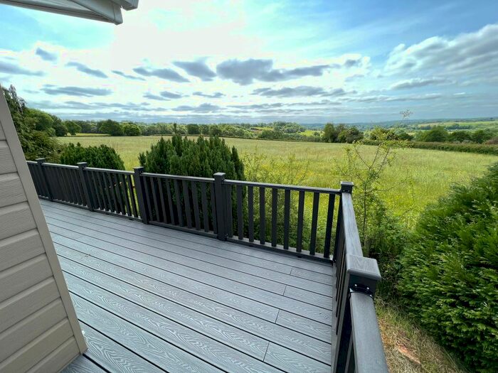 2 Bedroom Mobile/park Home For Sale In Valley View Park, Alveley, Bridgnorth, WV15