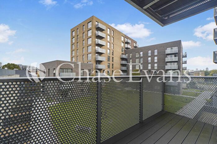 1 Bedroom Flat To Rent In Kingwood Apartments, Waterline Way, Deptford Landings, Deptford, SE8
