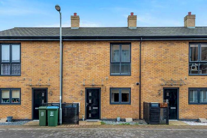 2 Bedroom Terraced House To Rent In Brooks Mews, Aylesbury, HP19
