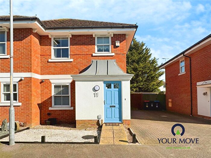 3 Bedroom Semi Detached House For Sale In St. Lawrence Chase, Ramsgate, Kent, CT11