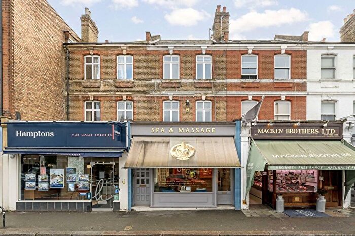 4 Bedroom Flat To Rent In Turnham Green Terrace, London, W4
