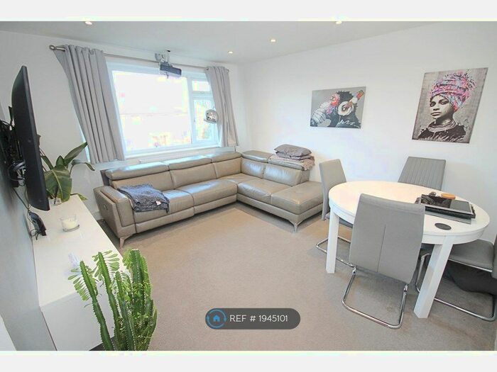 2 Bedroom Flat To Rent In Nicola Close, Harrow Weald, HA3