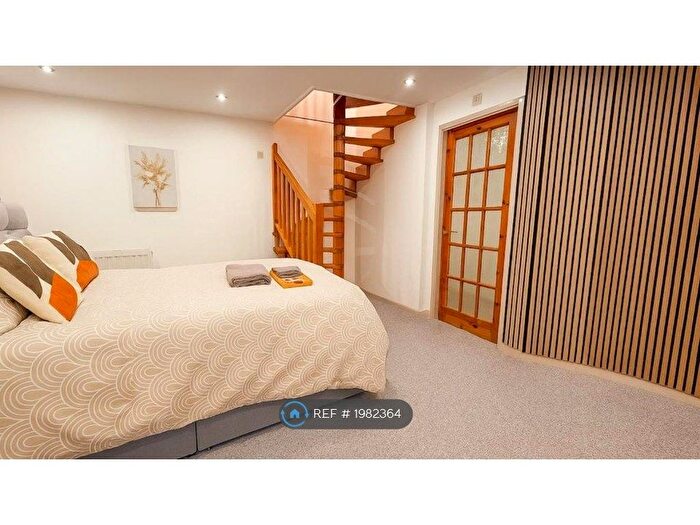 1 Bedroom Flat To Rent In Victoria Road, Northampton, NN1