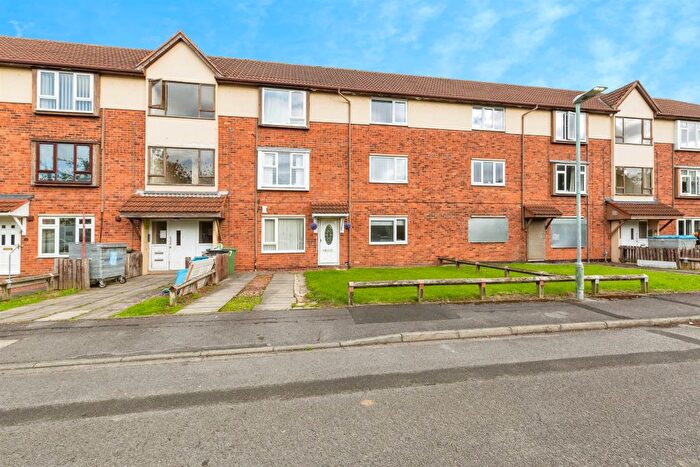 2 Bedroom Flat For Sale In Wynyard Mews, Hartlepool, TS25