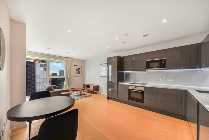 1 Bedroom Flat To Rent In Glasshouse Gardens, Stratford, London, E20