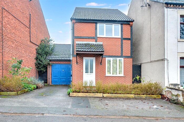 2 Bedroom Detached House For Sale In Alexandra Street, Stapleford, Nottingham, NG9