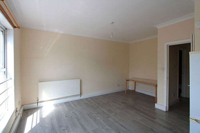 1 Bedroom Flat To Rent In Tulse Hill, SW2