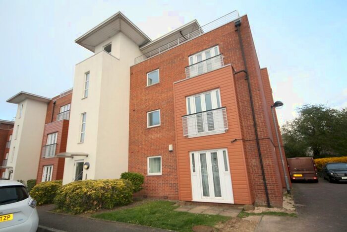 2 Bedroom Apartment To Rent In Hawkes Close, Langley, Slough, SL3