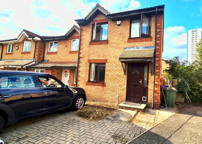 2 Bedroom End Of Terrace House To Rent In Carolina Close, London, E15