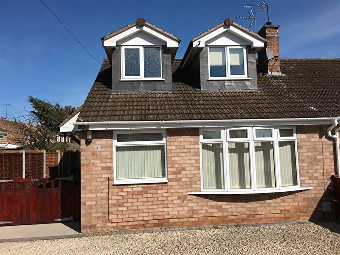 4 Bedroom Semi-Detached House To Rent In Keats Close, Enderby, Leicester, LE19