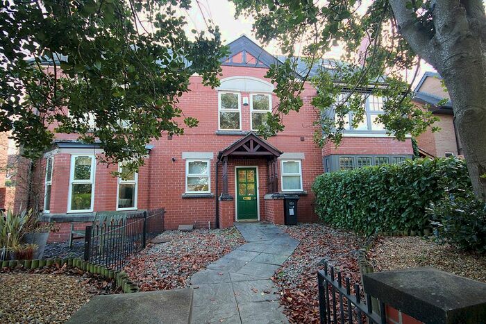 4 Bedroom Town House To Rent In Rockfield Mews, Grappenhall, Warrington, WA4