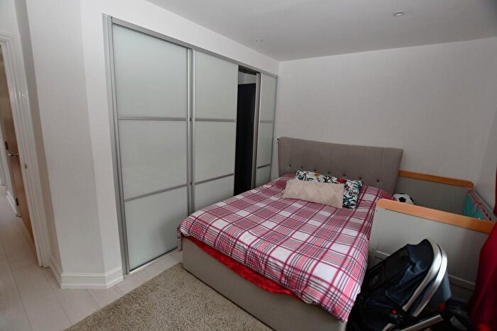 2 Bedroom Apartment To Rent In Russell Hill, Purley, CR8